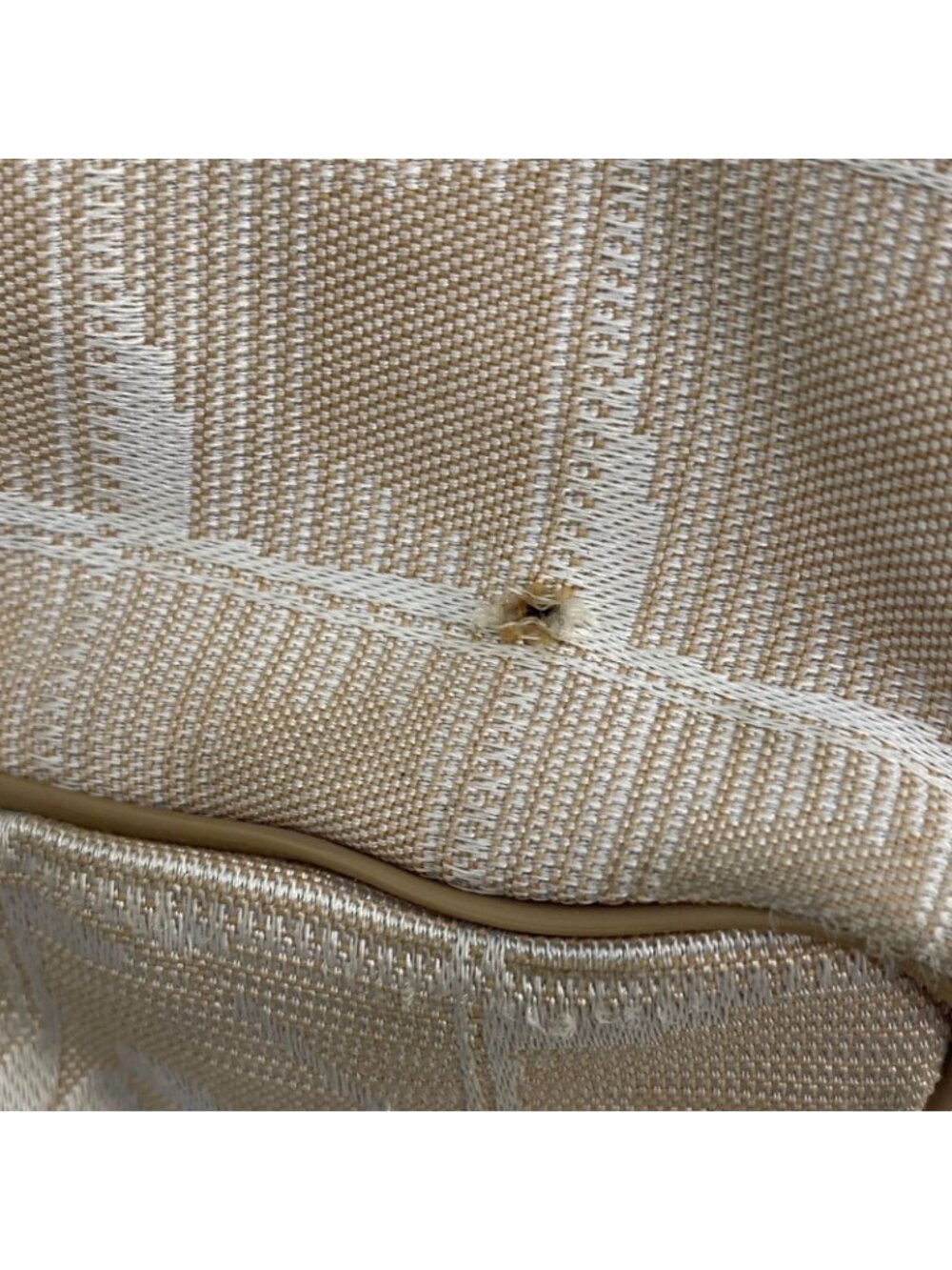 Chanel Tote New Travel Beige CC Logo Business - Picture 14 of 15